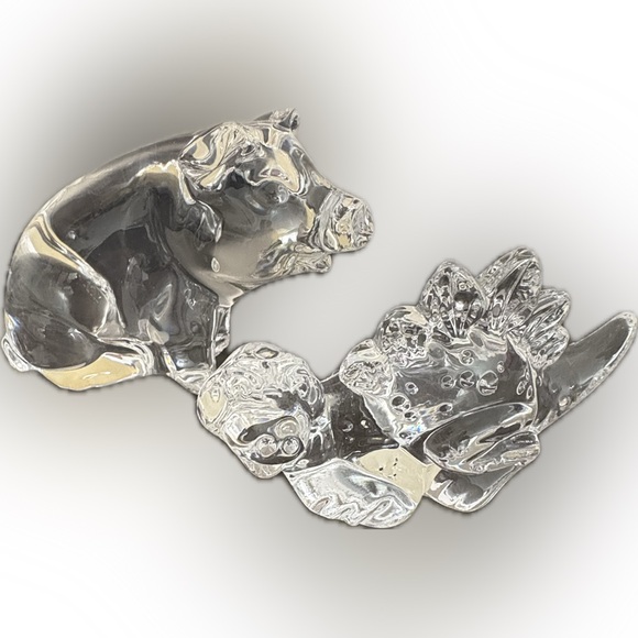 Stunning Silver and Clear Crystal Ring - Picture 6 of 11